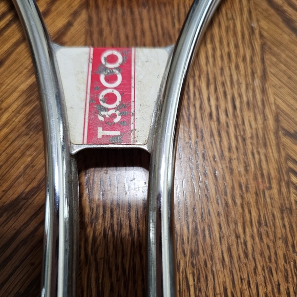 Vintage Wilson T3000 Racket - Picture 2 of 4